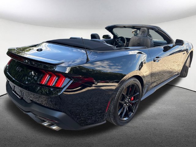 Certified 2025 Ford Mustang GT Premium RWD image 15