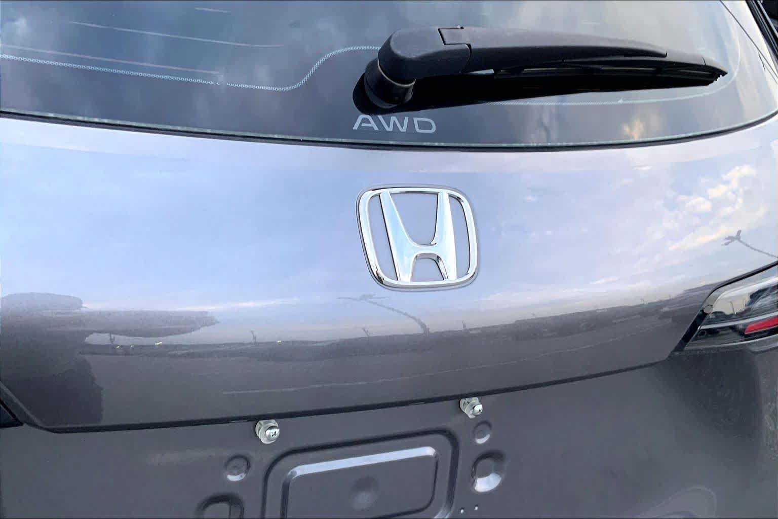 Used 2024 Honda HR-V LX image 10