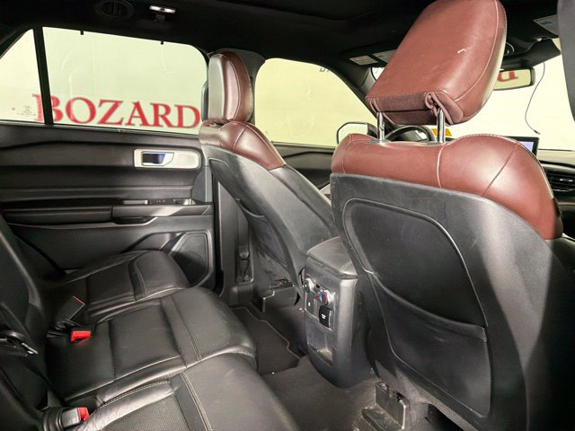 Certified 2020 Ford Explorer Platinum w/ Premium Technology Package AWD/4WD image 33