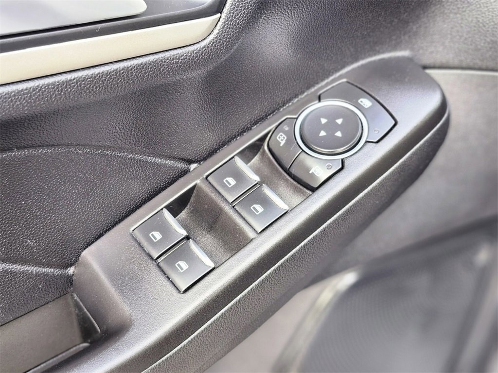 Certified 2021 Ford Escape SE w/ SE Sport Appearance Package image 17