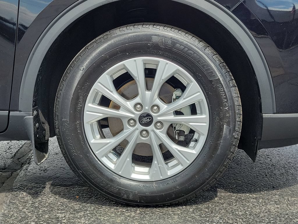 Certified 2023 Ford Escape Active AWD/4WD image 9