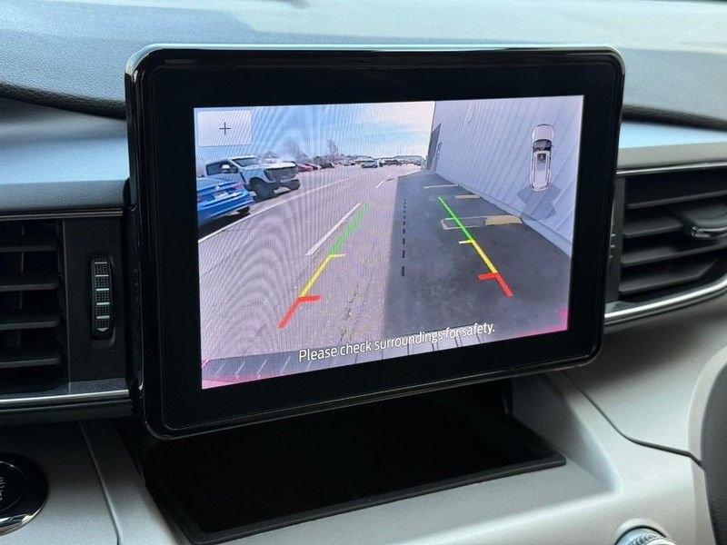 Certified 2023 Ford Explorer XLT w/ Equipment Group 202A image 19