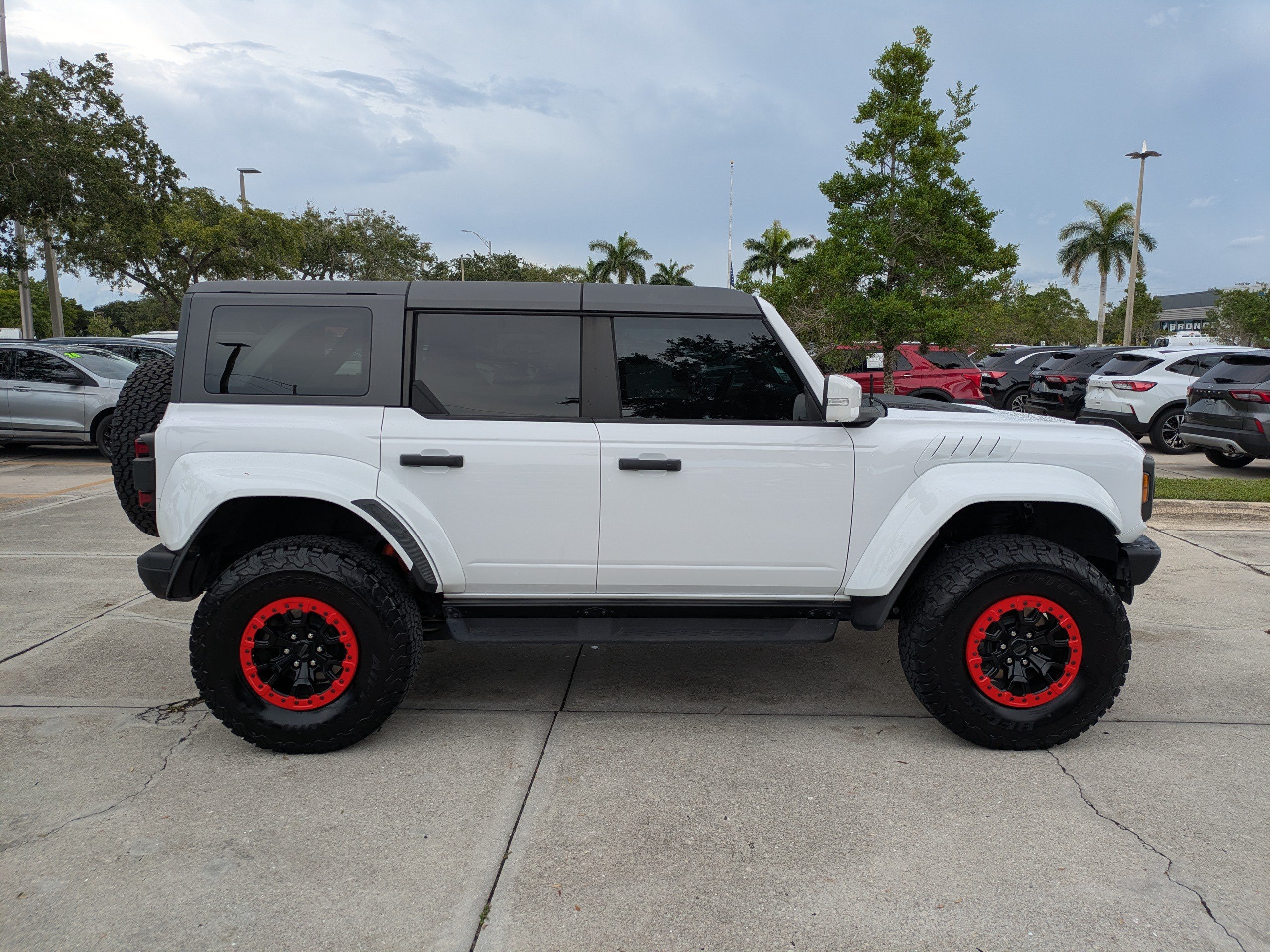 Certified 2024 Ford Bronco Raptor AWD/4WD image 3