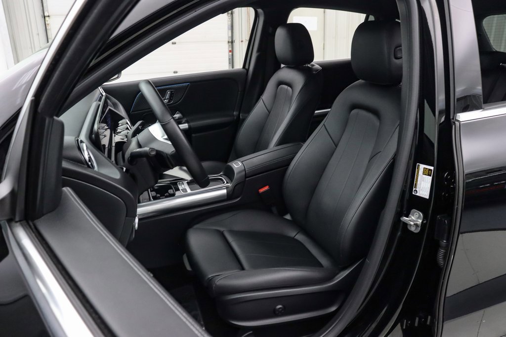 Used 2025 Mercedes-Benz GLA 250 image 11