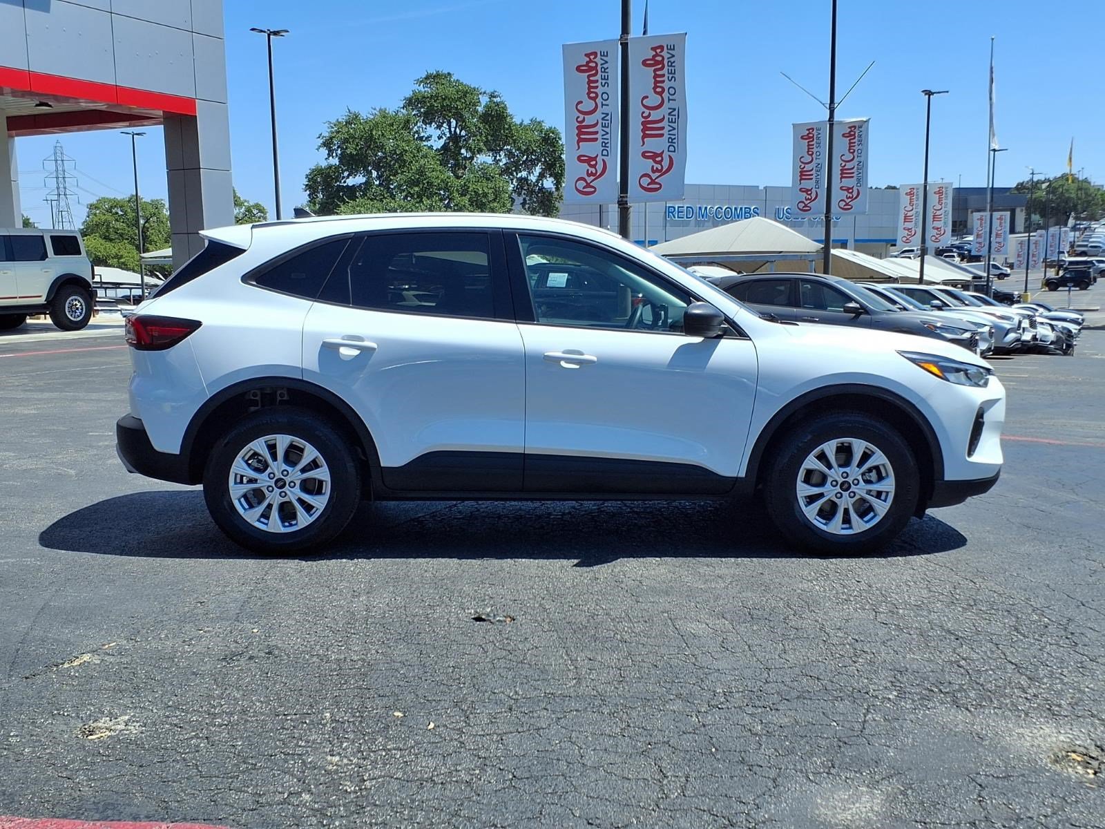 Certified 2025 Ford Escape Active AWD/4WD image 5