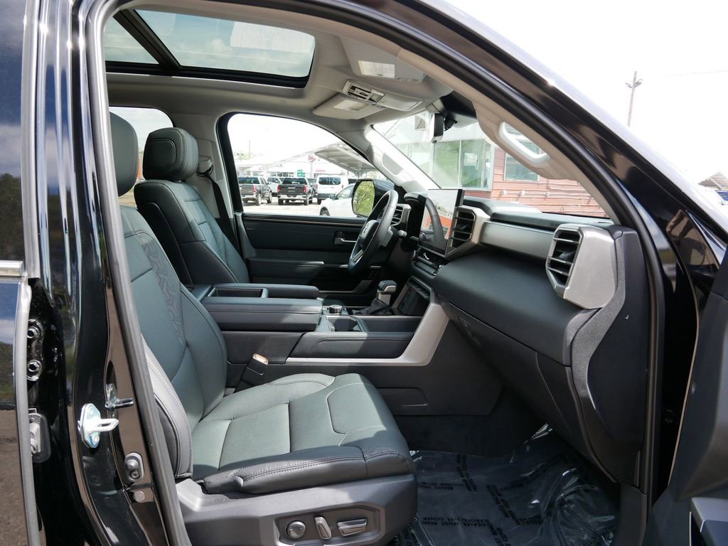 Used 2024 Toyota Tundra Limited w/ Power Package AWD/4WD image 8
