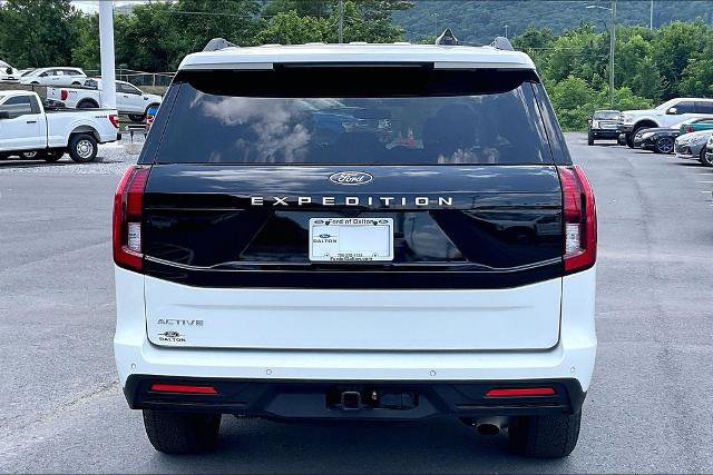 Certified 2025 Ford Expedition Active AWD/4WD image 4