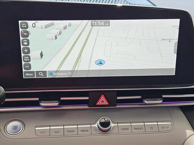 Used 2024 Hyundai Elantra Limited FWD image 12