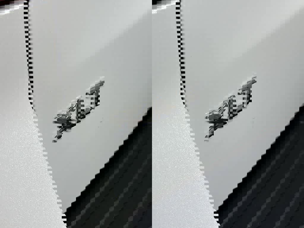 Certified 2024 Ford Expedition XLT image 7