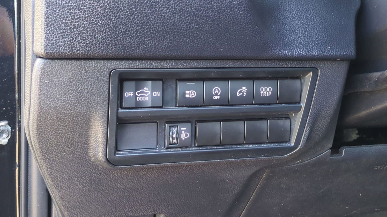 Used 2023 Toyota Tundra SR5 image 17