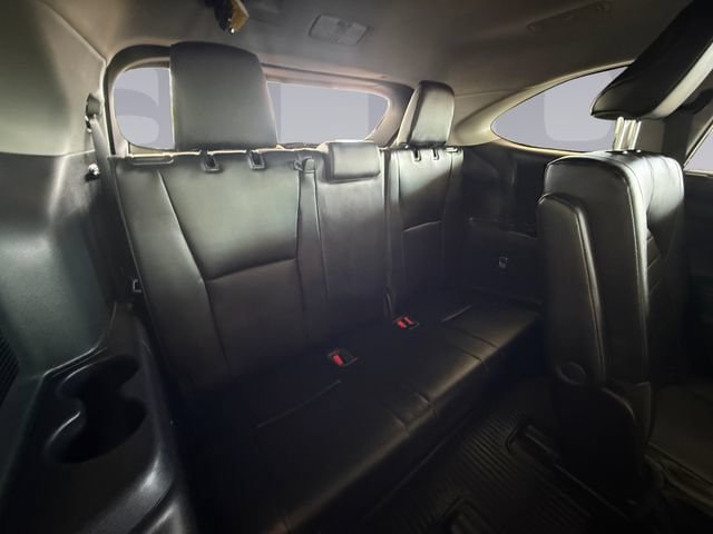 Used 2023 Toyota Highlander XLE AWD/4WD image 18