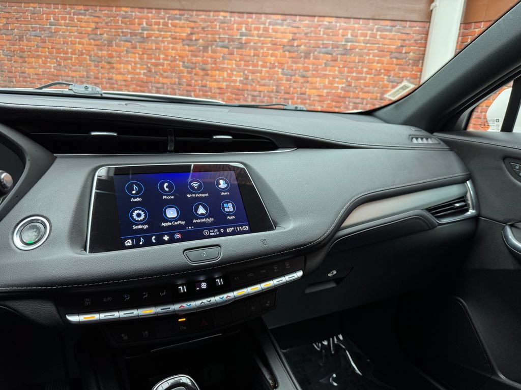 Used 2021 Cadillac XT4 Premium Luxury AWD/4WD image 19