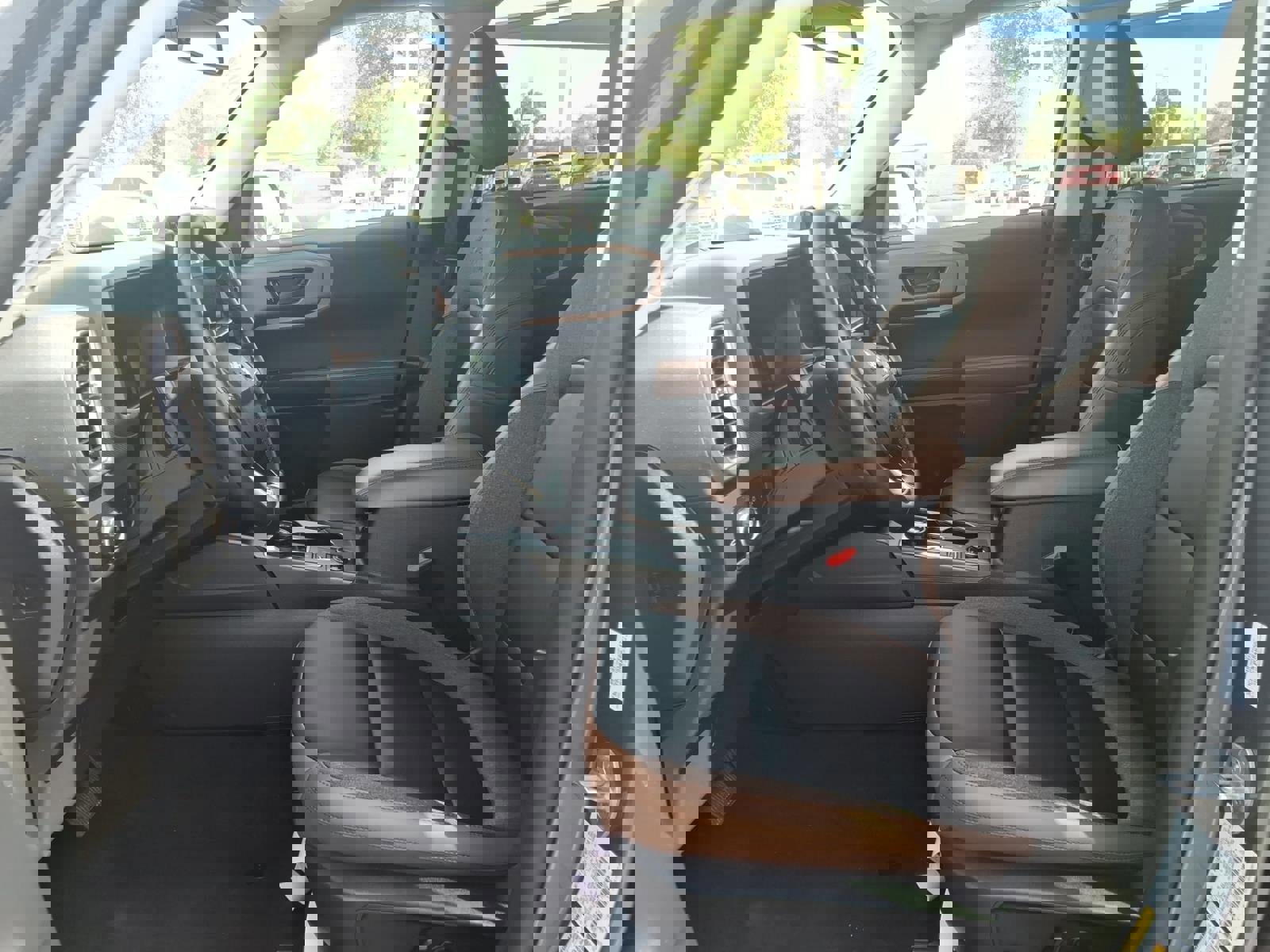 Certified 2025 Ford Bronco Sport Outer Banks w/ Outer Banks Tech Package+ image 22