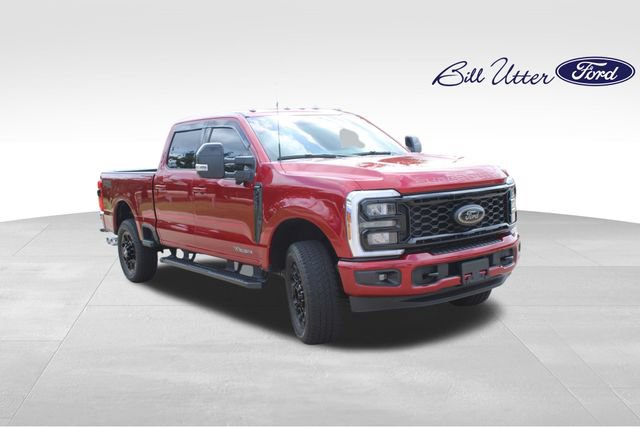 Certified 2025 Ford F250 Lariat w/ Black Appearance Package AWD/4WD image 3