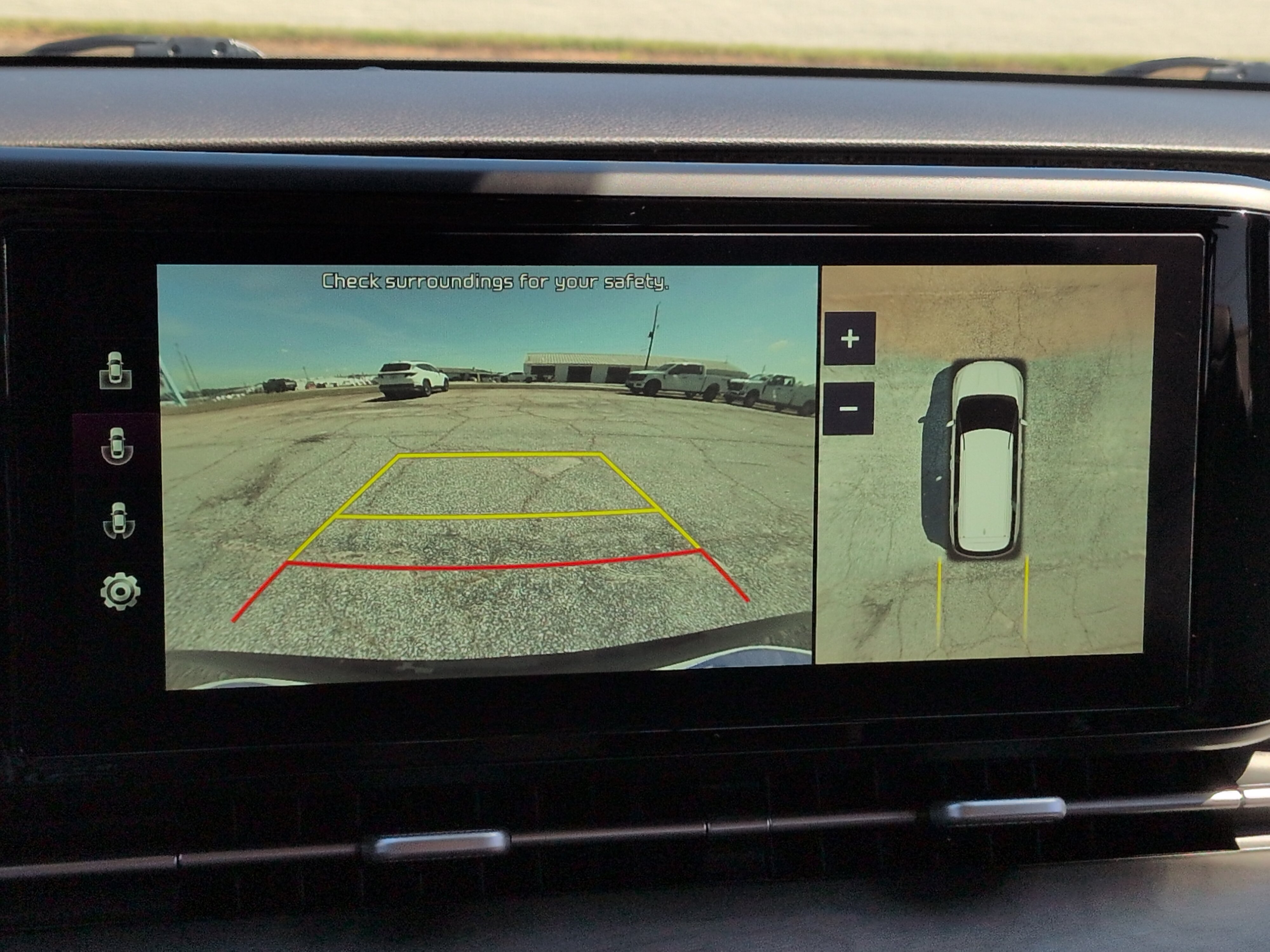 Used 2022 Kia Carnival SX FWD image 18