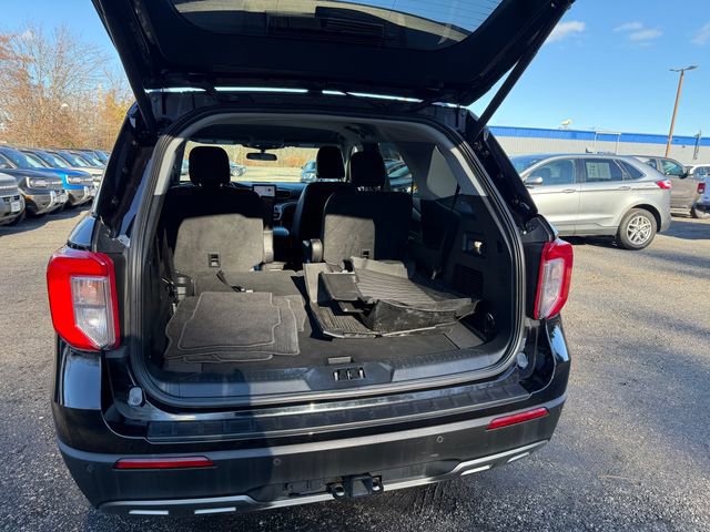 Certified 2023 Ford Explorer XLT w/ Equipment Group 202A image 19
