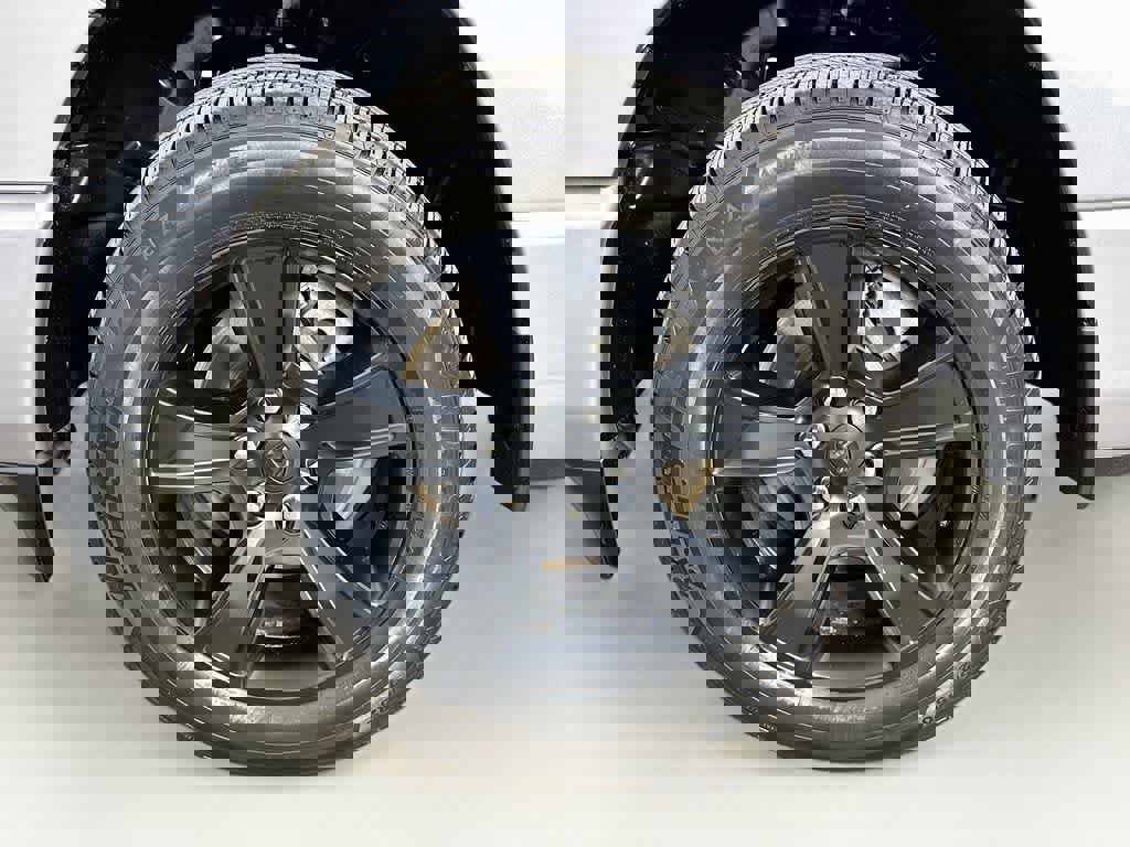 Used 2021 RAM 1500 Big Horn AWD/4WD image 11