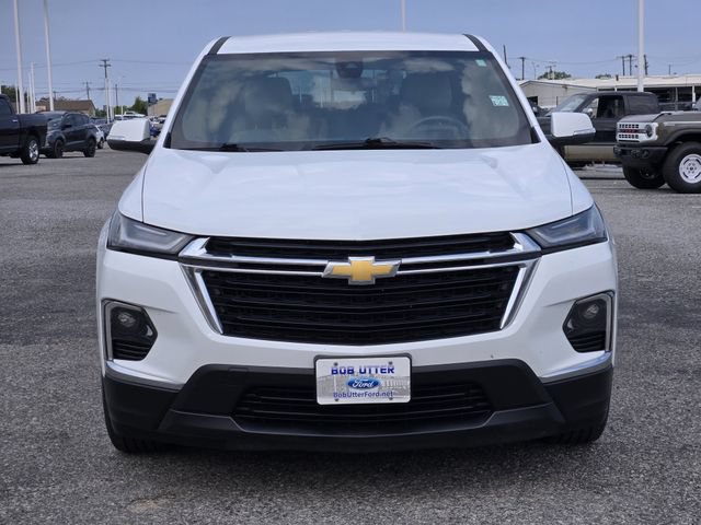 Used 2023 Chevrolet Traverse LS w/ Safety Package FWD image 2