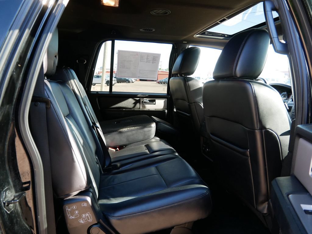 Certified 2017 Ford Expedition EL XLT w/ Equipment Group 202A AWD/4WD image 9