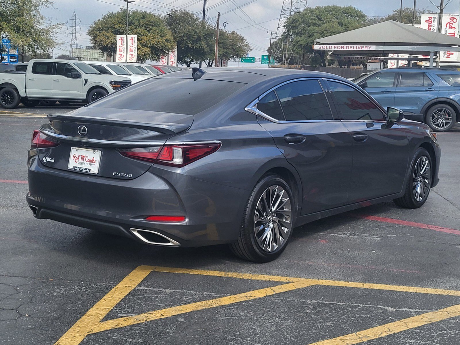 Used 2025 Lexus ES 350 Ultra Luxury w/ Accessory Package (Z1) image 3