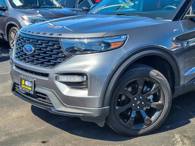 Certified 2023 Ford Explorer ST-Line w/ Class IV Trailer Tow Package AWD/4WD image 3