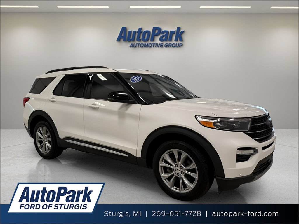 Certified 2024 Ford Explorer XLT w/ Equipment Group 202A