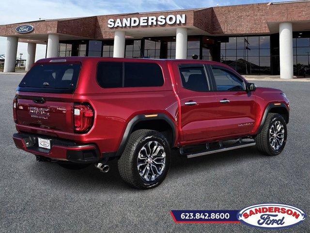 Used 2023 GMC Canyon Denali image 4