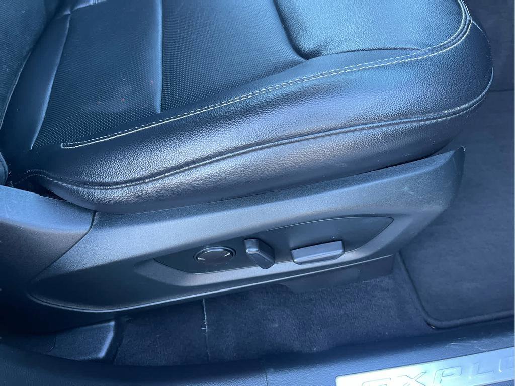 Certified 2021 Ford Explorer Limited w/ Equipment Group 301A image 14