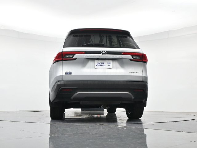 Used 2024 Toyota Grand Highlander AWD image 36