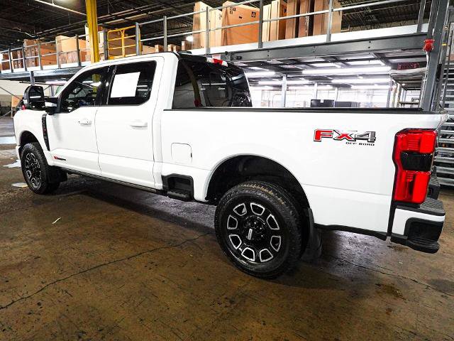 Certified 2025 Ford F250 Platinum w/ FX4 Off-Road Package AWD/4WD image 4