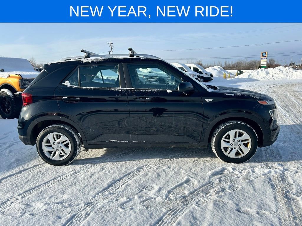 Used 2020 Hyundai Venue SEL image 7