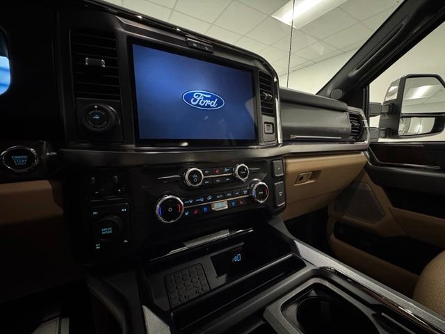 Certified 2025 Ford F250 Lariat w/ Lariat Ultimate Package AWD/4WD image 16