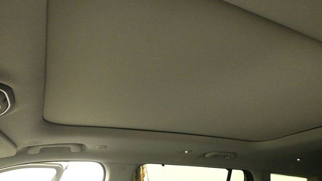 Used 2023 Jeep Grand Cherokee L Limited w/ Luxury Tech Group II image 23