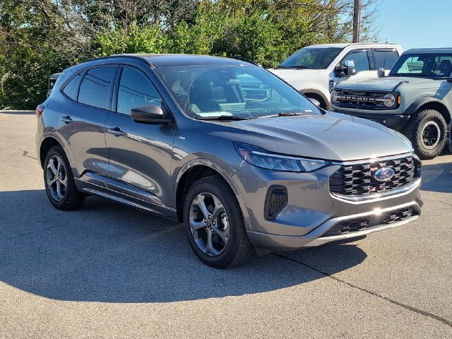 Certified 2024 Ford Escape ST-Line w/ Tech Pack #1 AWD/4WD image 7