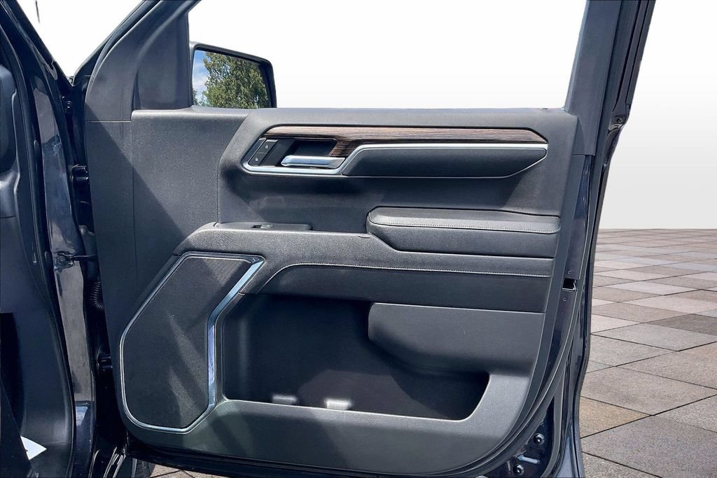 Used 2023 GMC Sierra 1500 SLE AWD/4WD image 25
