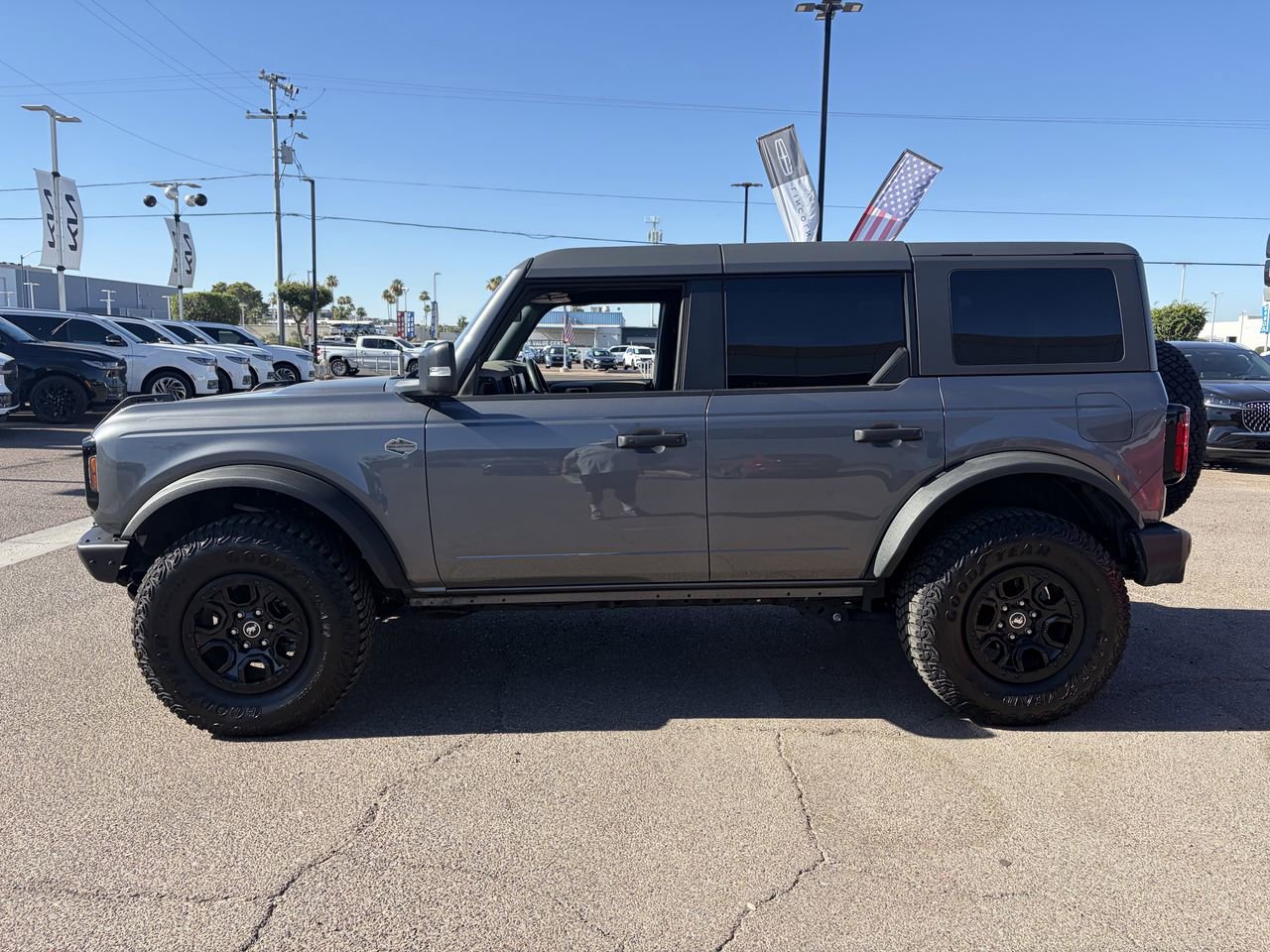 Certified 2023 Ford Bronco Wildtrak AWD/4WD image 2