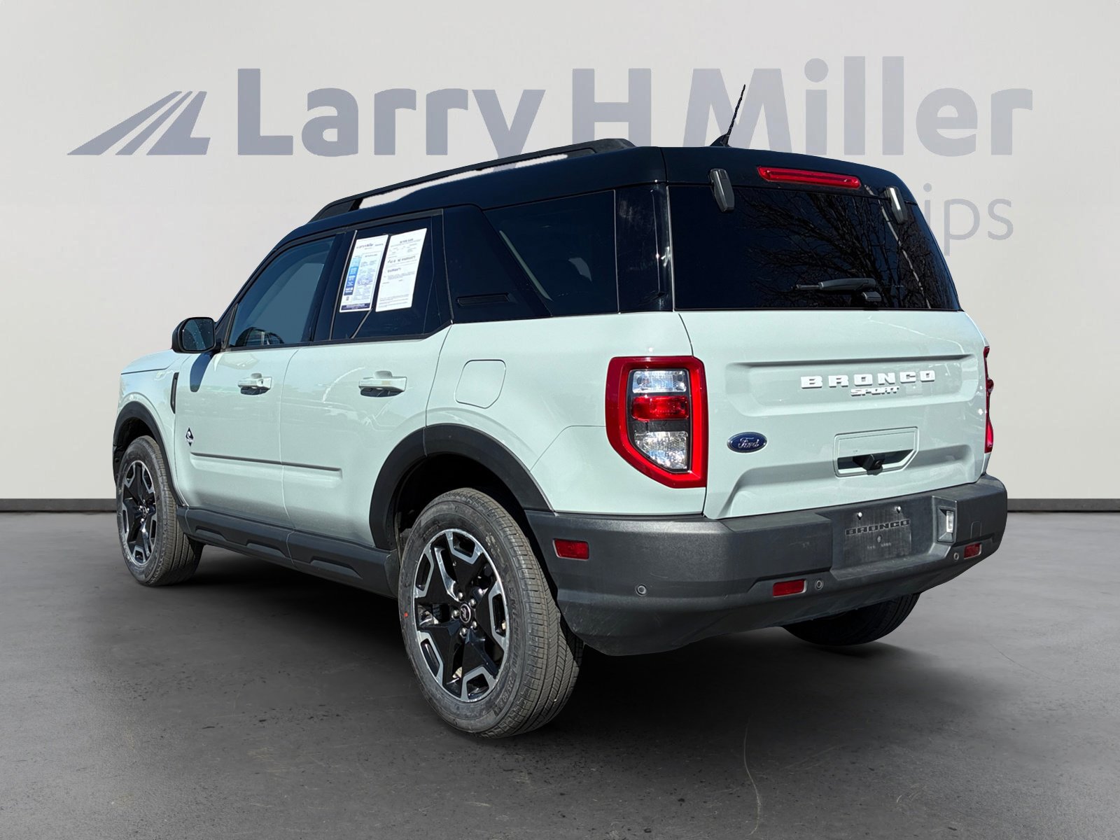 Certified 2021 Ford Bronco Sport Outer Banks image 3