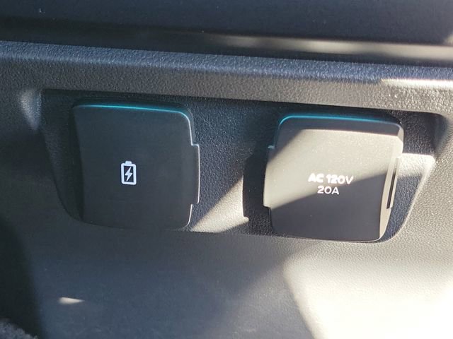 Certified 2025 Ford F150 Raptor image 25