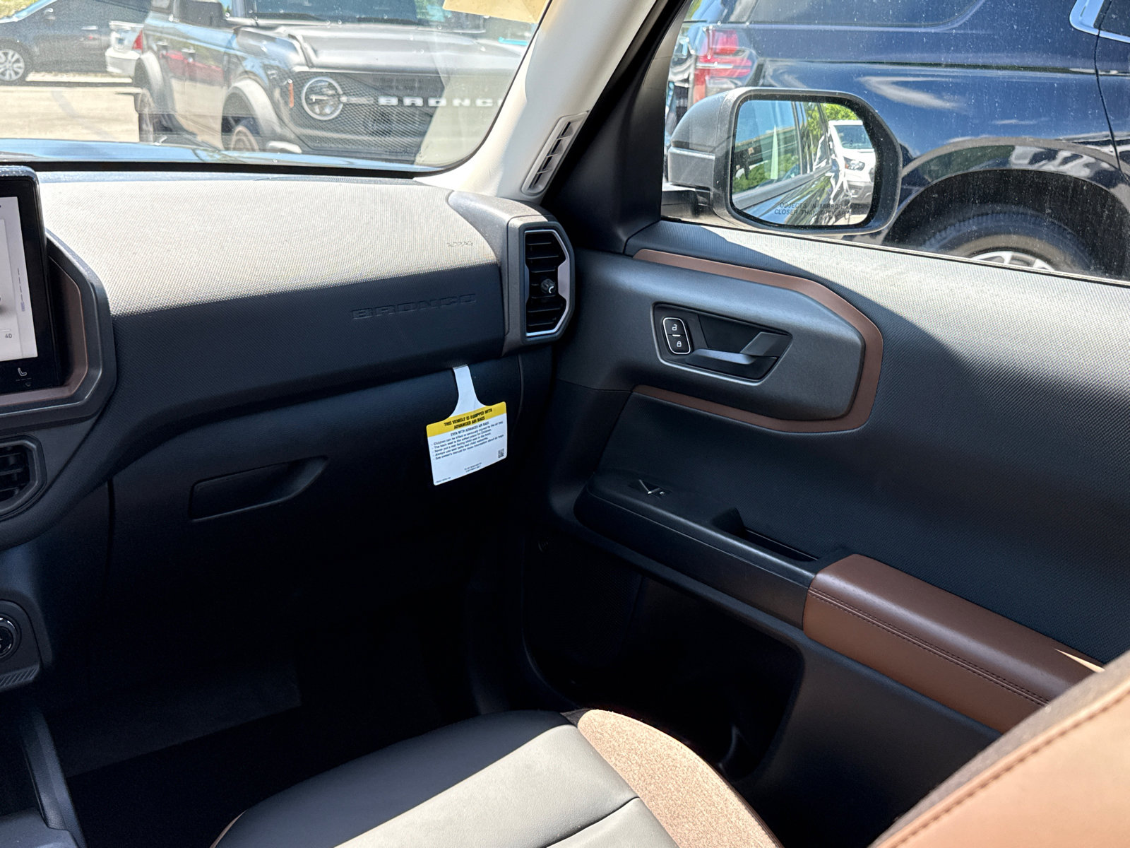 Certified 2025 Ford Bronco Sport Outer Banks w/ Outer Banks Tech Package+ AWD/4WD image 26