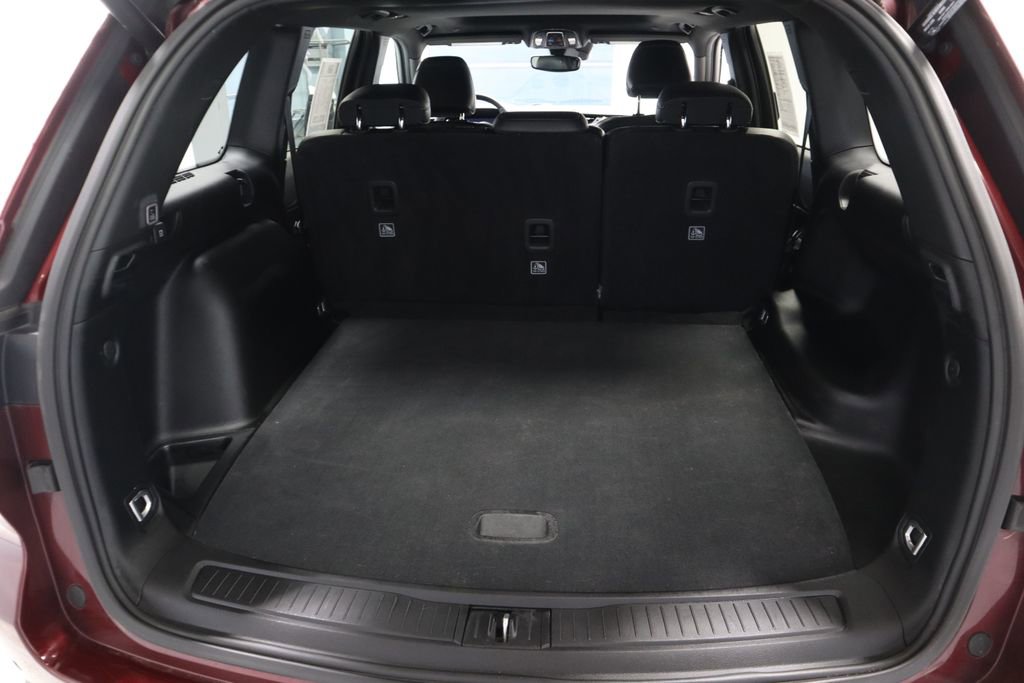 Used 2023 Jeep Grand Cherokee Altitude image 17