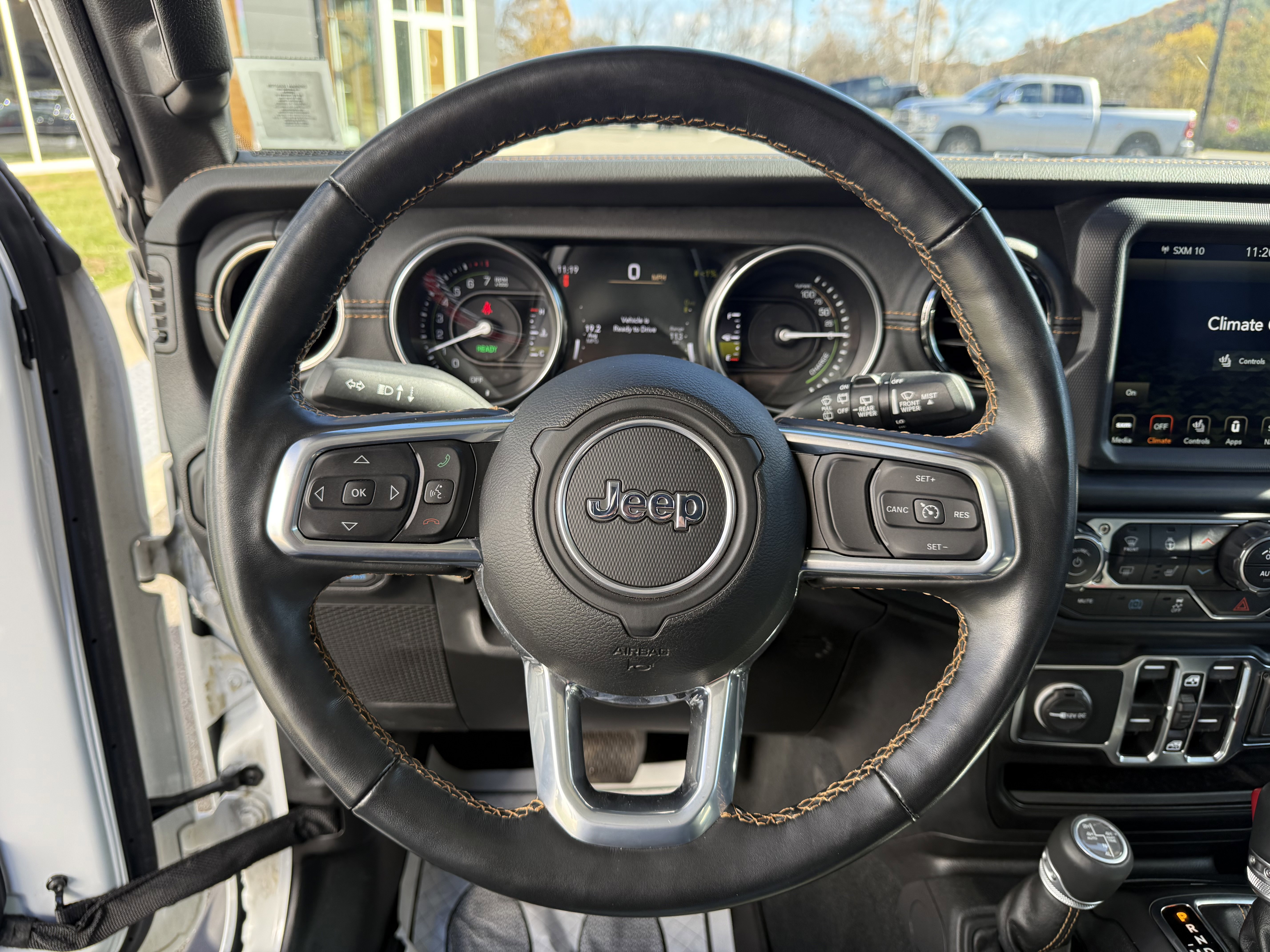 Used 2022 Jeep Wrangler Unlimited Sahara AWD/4WD image 12