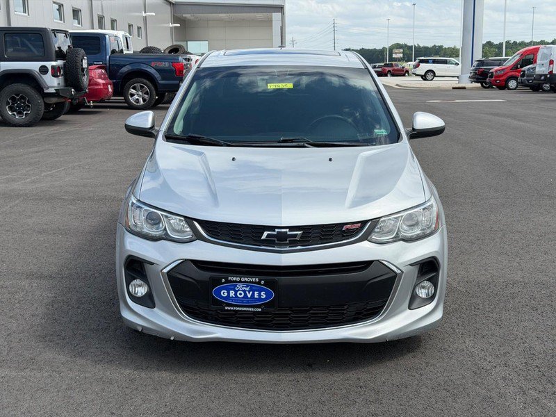 Used 2018 Chevrolet Sonic LT w/ Fun and Sun Package FWD image 2