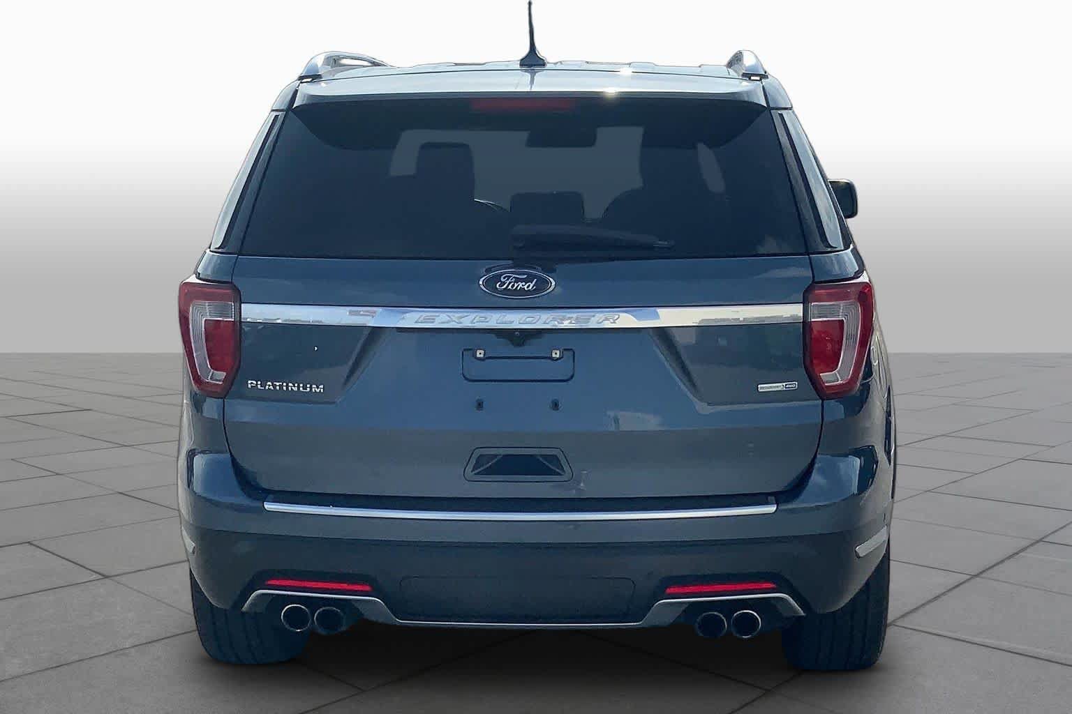 Certified 2018 Ford Explorer Platinum AWD/4WD image 5