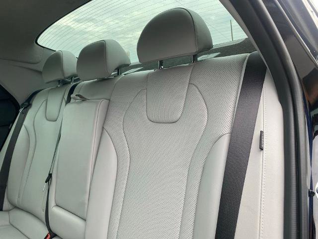 Used 2025 Hyundai Elantra Limited w/ Cargo Package image 28