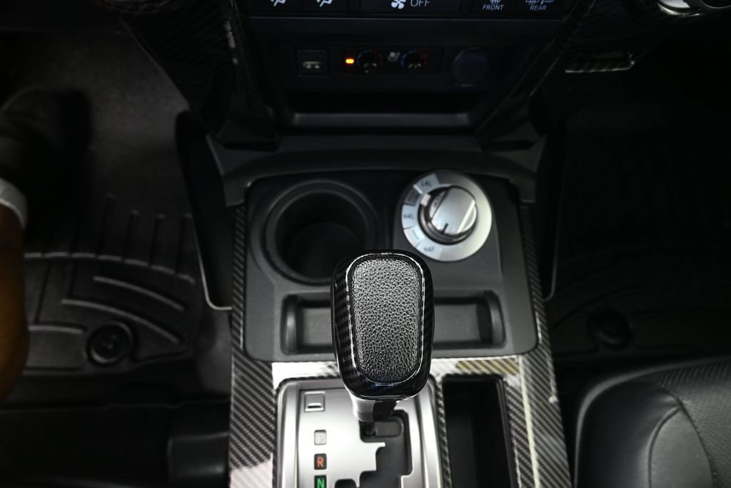 Used 2021 Toyota 4Runner Limited AWD/4WD image 38