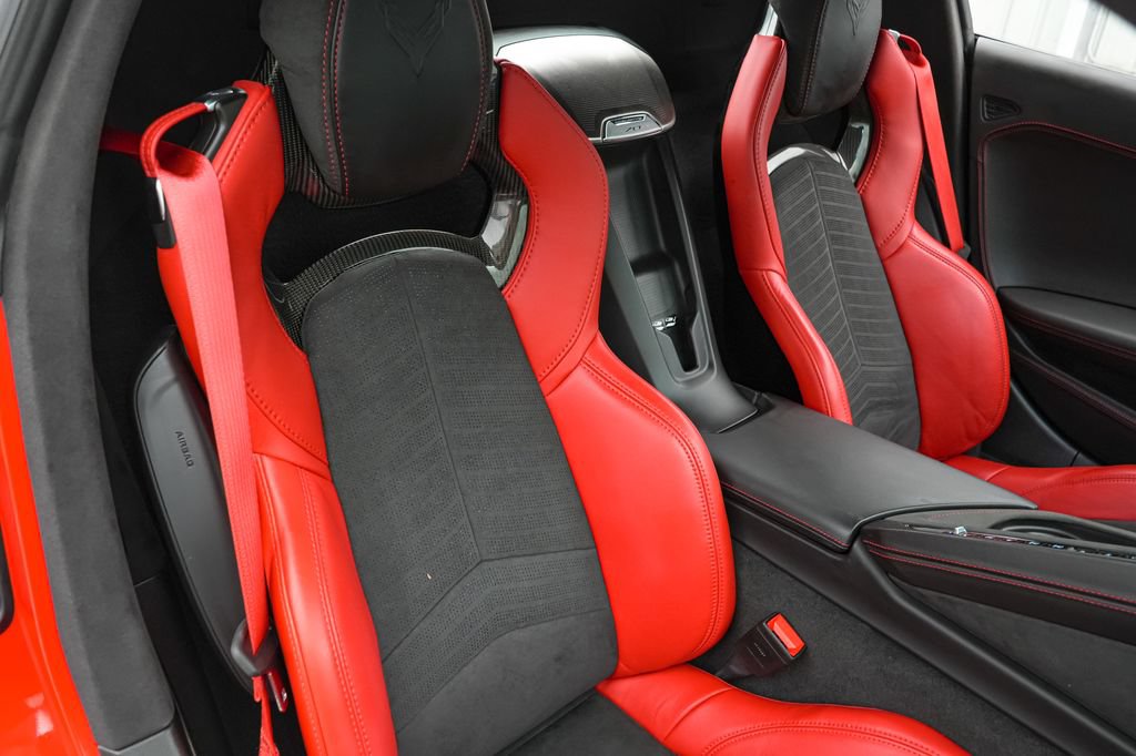 Used 2023 Chevrolet Corvette Stingray Premium Conv w/ Z51 Performance Package RWD image 36
