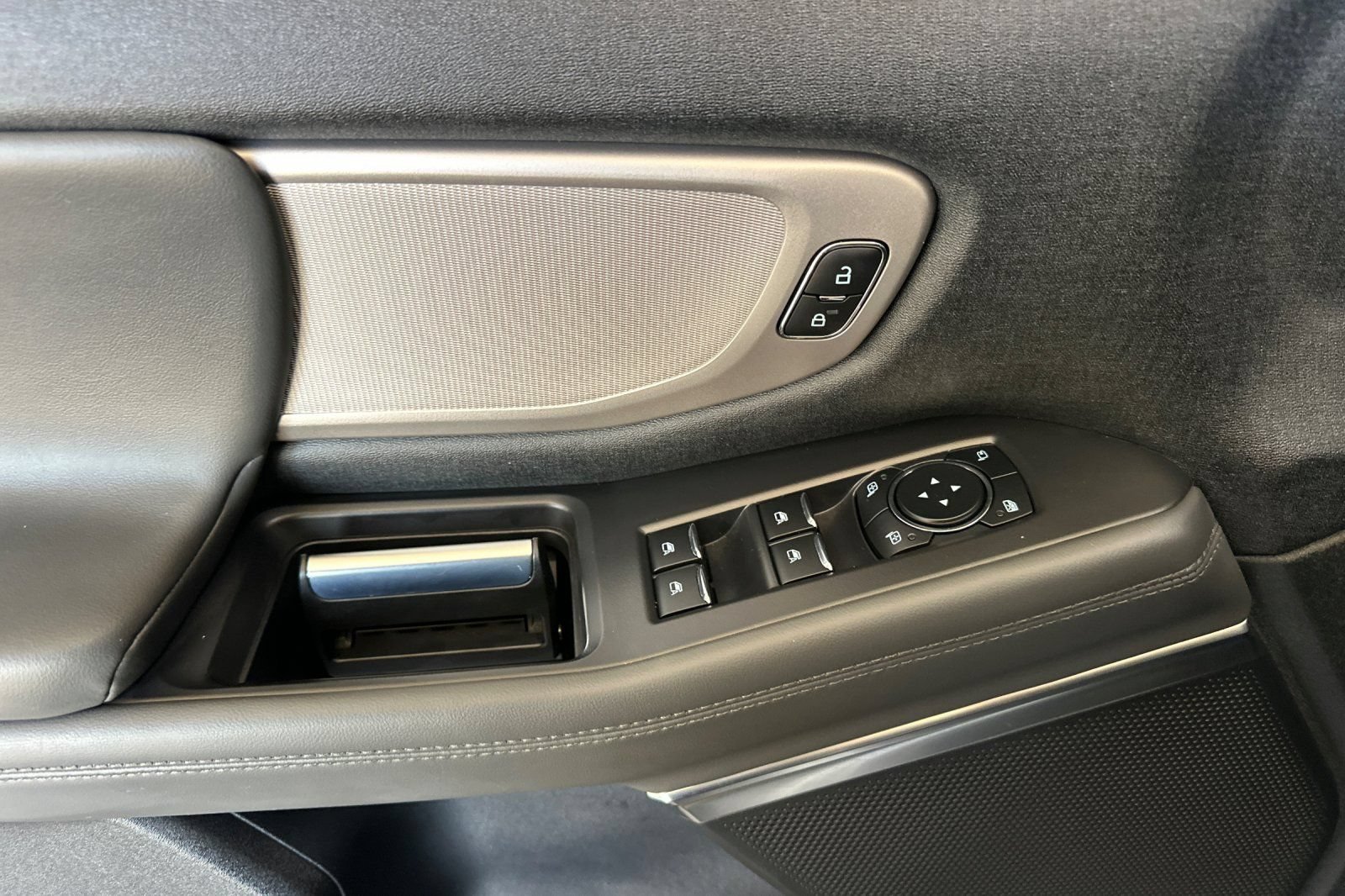 Certified 2026 Ford Expedition Active AWD/4WD image 10