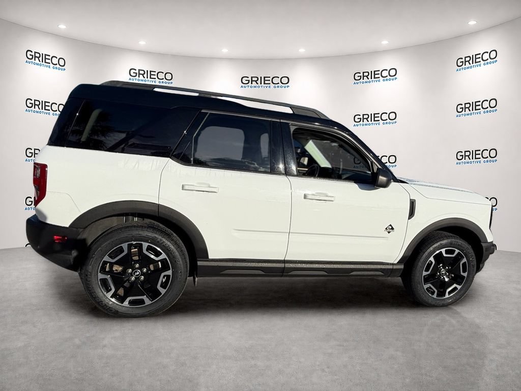 Certified 2021 Ford Bronco Sport Outer Banks w/ Outer Banks Package AWD/4WD image 8