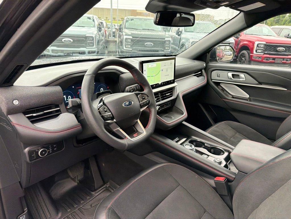 Certified 2025 Ford Explorer ST AWD/4WD image 14