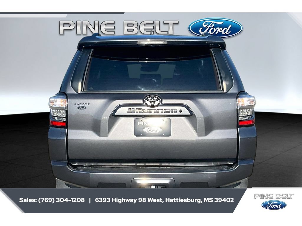 Used 2021 Toyota 4Runner SR5 Premium w/ Moonroof Package AWD/4WD image 4